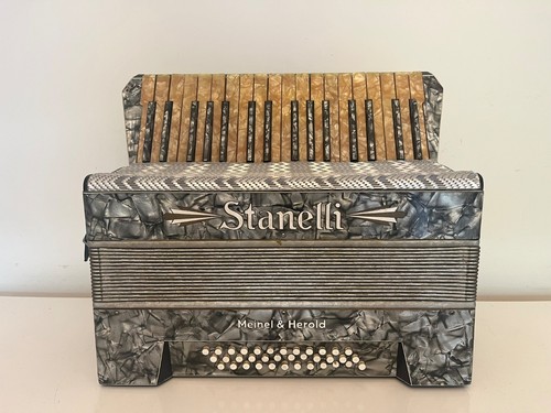 Beautiful vintage stanelli - beautiful,