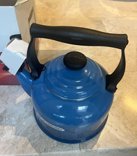 Le Creuset Traditional Kettle 2.1L - Marseille Blue