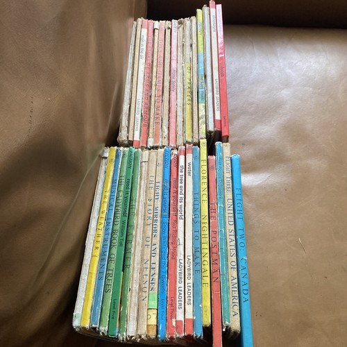 Bin vintage ladybird books - vintage, x
