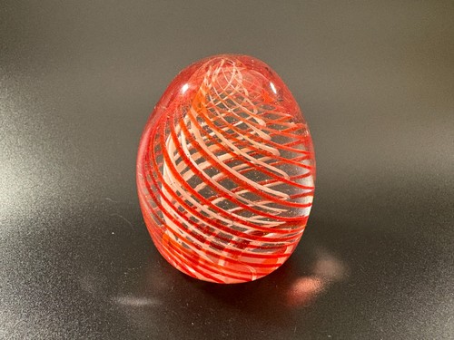 Handmade red spiral cane art - red,
