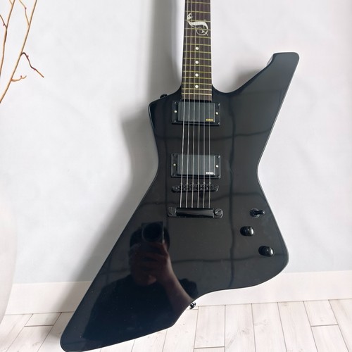 Black explorer style - black, electric