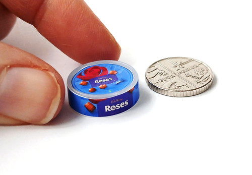 Dolls house miniature - dolls,