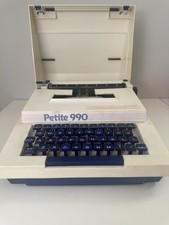 Petite 990 Typewriter Vintage