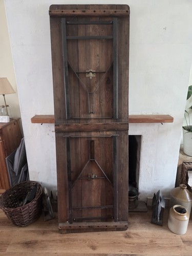 Retro vintage wooden - vintage, trestle