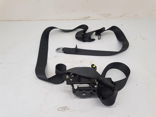 2022 toyota yaris front seat - front,