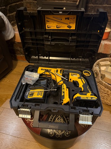 Dewalt dcf620d2k drywall - 18, v