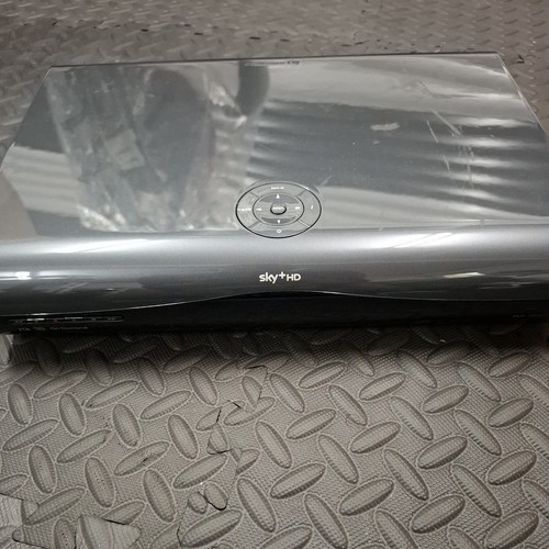 Sky plus box - +, amstrad