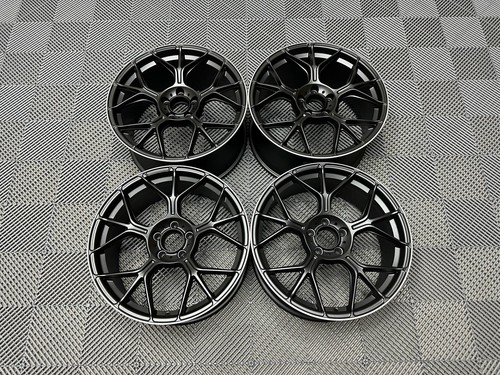 Amg style alloy wheels - 19",