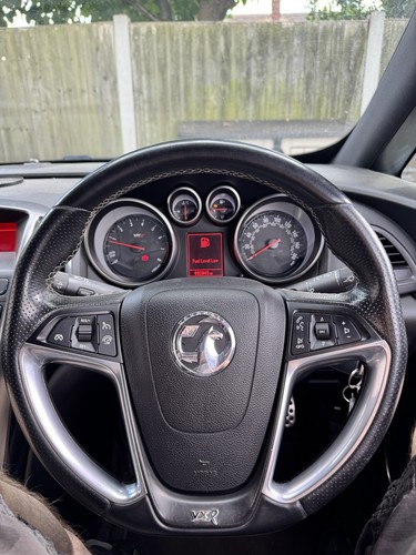 2012 vauxhall astra - astra, j