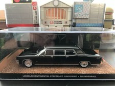 LINCOLN Continental Stretch Limousine    (Bond in Motion )   (1/43