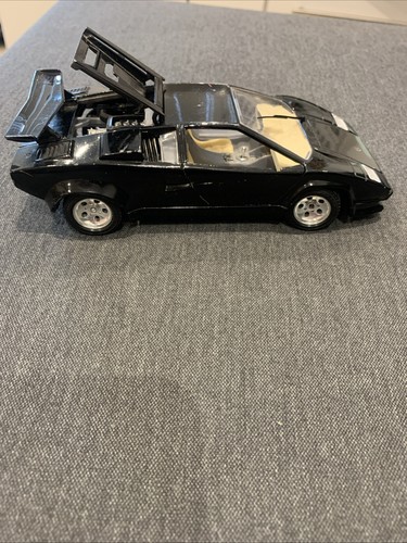 Bburago diecast model car - model,