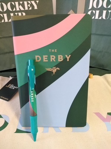 Horse racing the derby - racing,