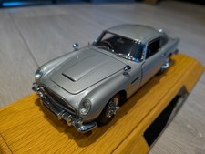 James Bond Aston Martin DB5