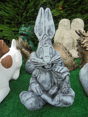Bugs bunny concrete garden - bunny,