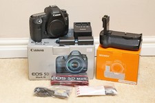 Canon EOS 5D Mark III (Mark 3) 22.3mp Full Frame DSLR + Battery Grip *Free Post*