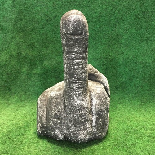Middle finger concrete - middle,