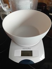 Hanson Electronic Kitchen Scale with Transparent Bowl, 5 Kg/ 2 Litre, White