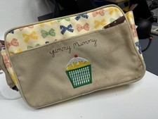 Yummy Mummy Nappy Changing