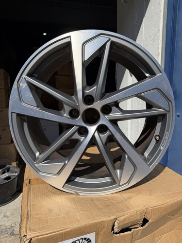 Audi grey s line - a3, 8y