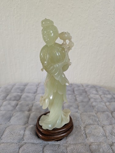 Jade figurine with wooden - with,