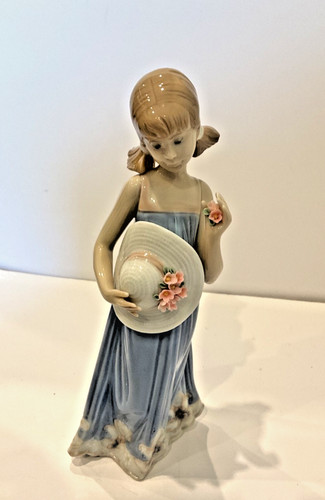 Vintage lladro courtney - vintage, girl
