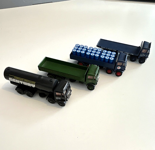 Lot efe diecast aec - of,