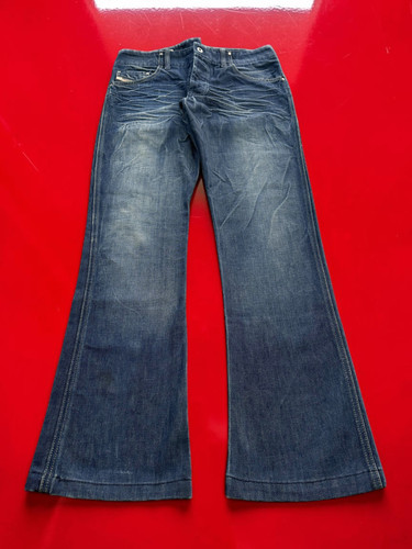 Vintage diesel buckler - diesel, d