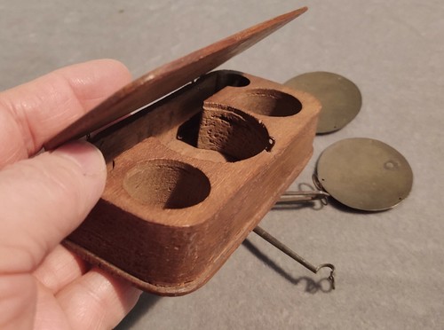 Coin balance scales - balance, antique