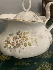 Royal Albert Haworth Pot In