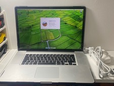 Apple MacBook Pro 17” (2011)