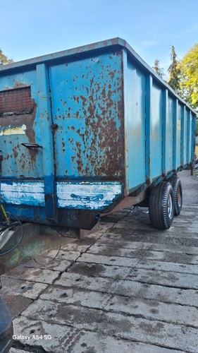 Tipping trailer - tipping,
