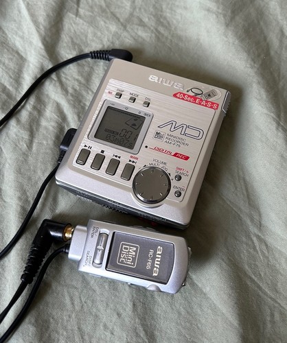 Aiwa f75 portable minidisc - aiwa,
