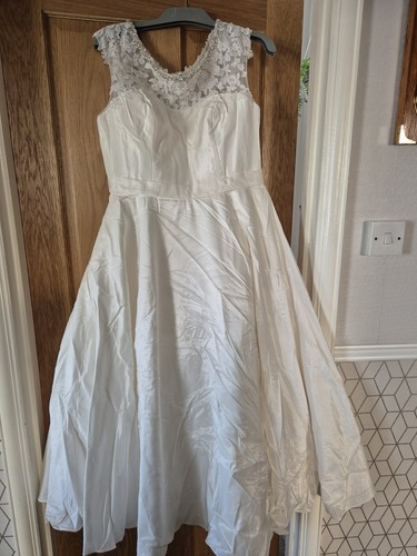 Ivory tea length style wedding - tea,