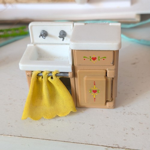 Mattel littles dolls - mattel,, house