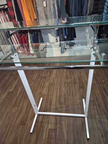 Glass retail display - glass,