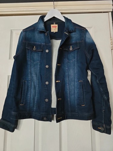 Levis navy light weight denim