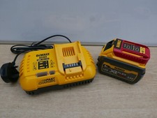 DeWalt DCB118 54V 18V Fast Charger 240v + DCB546 6 ah xr Flexvolt Battery