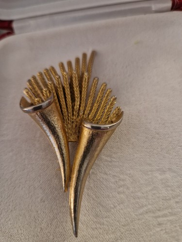 Vintage coro gold - vintage,