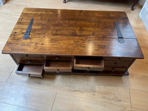 Laura ashley garrat - laura,