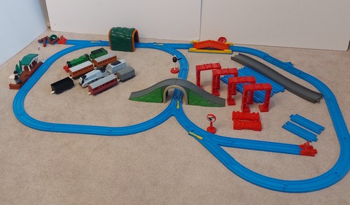 Tomy trackmaster thomas the