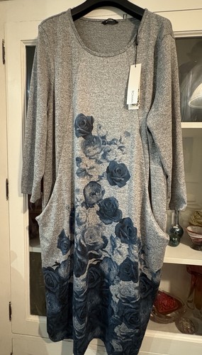 Bnwt new roman dress - bnwt, cocoon