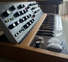 Behringer Poly D 37-Key