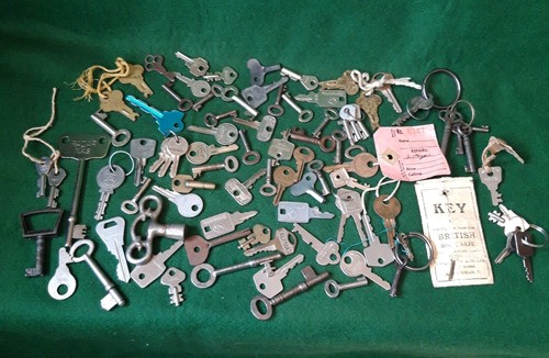 Vintage keys job lot - job, 88