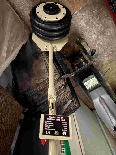 Pneumatic triple air bag car - pneumatic,