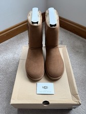 GENUINE UGG BOOTS W CLASSIC