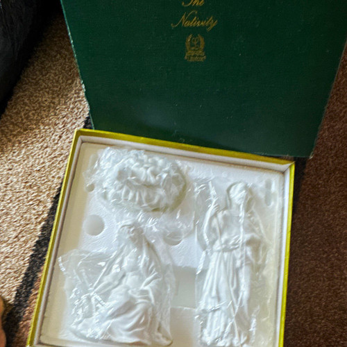 Lenox nativity figurine set - nativity,