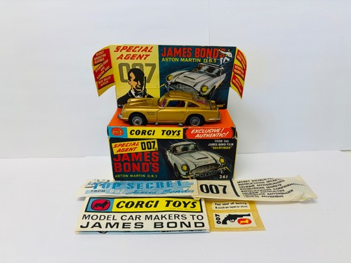 Corgi toys 261 james - 261,