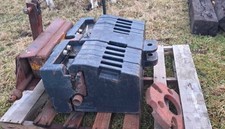 CASE Front Weights Assembly. 3