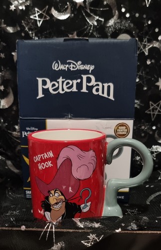 Disney captain hook shaped - captain,