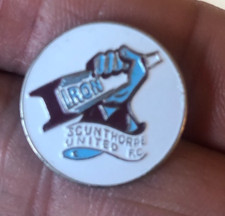RARE SCUNTHORPE UNITED F.C. ROUND CREST  ENAMEL PIN BADGE